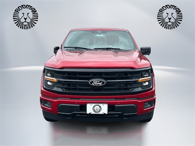 2025 Ford F-150 XLT photo 2