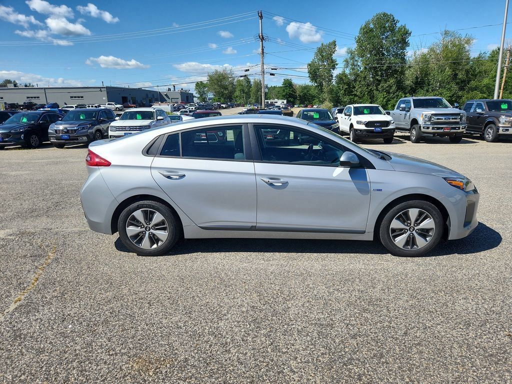 2019 Hyundai Ioniq Plug-In Hybrid photo 8