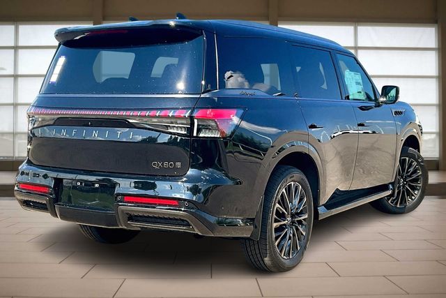 2026 Infiniti QX80 photo 2