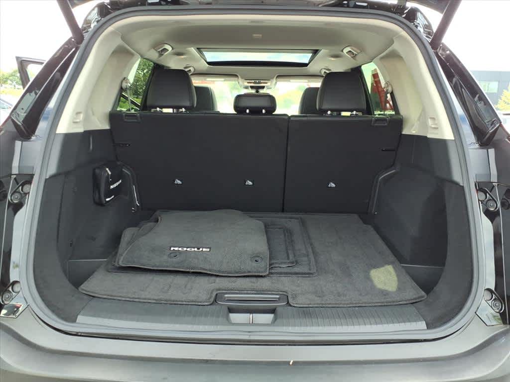 2023 Nissan Rogue SV photo 14