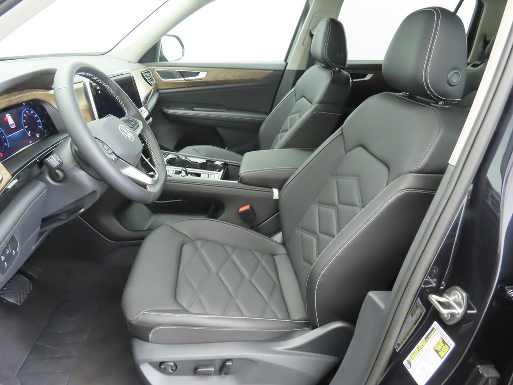 2026 Volkswagen Atlas SE Technology photo 18