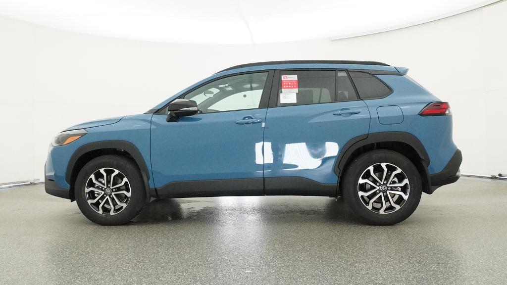 2026 Toyota Corolla Cross XLE XSE photo 8