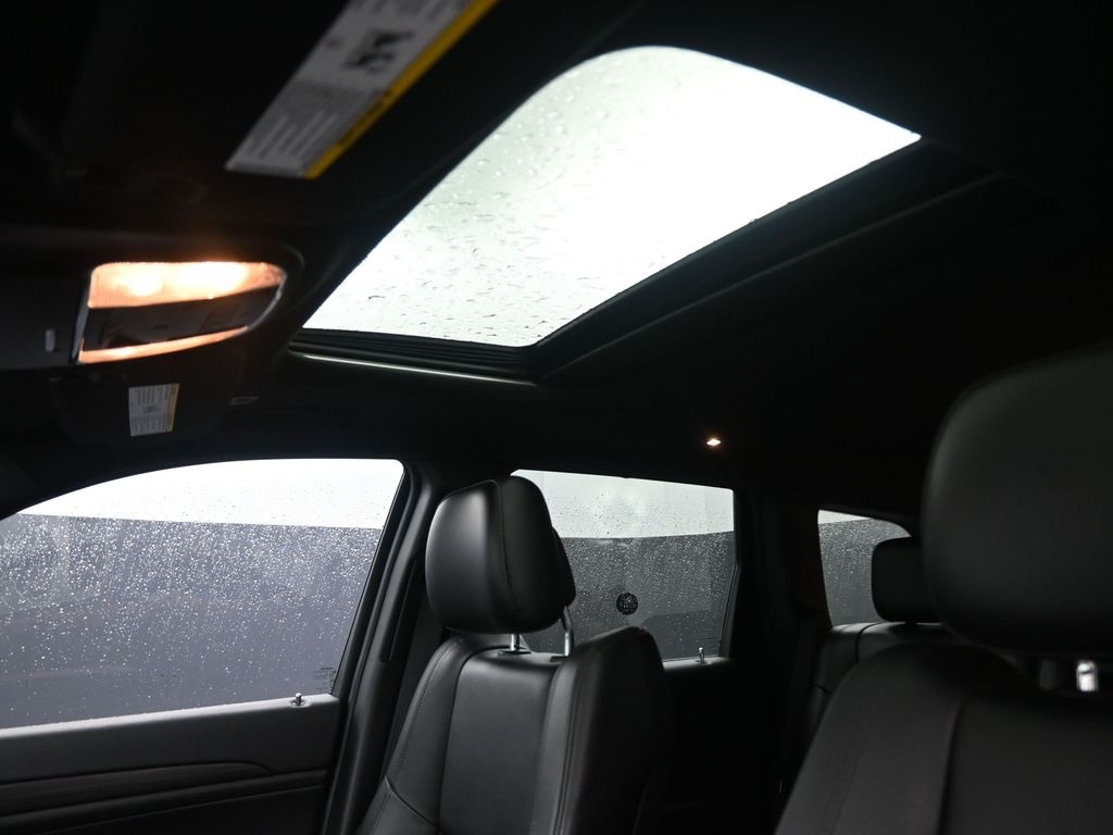 2019 Jeep Grand Cherokee Altitude photo 6