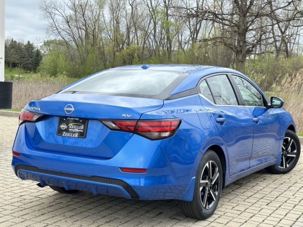 2025 Nissan Sentra SV photo 7