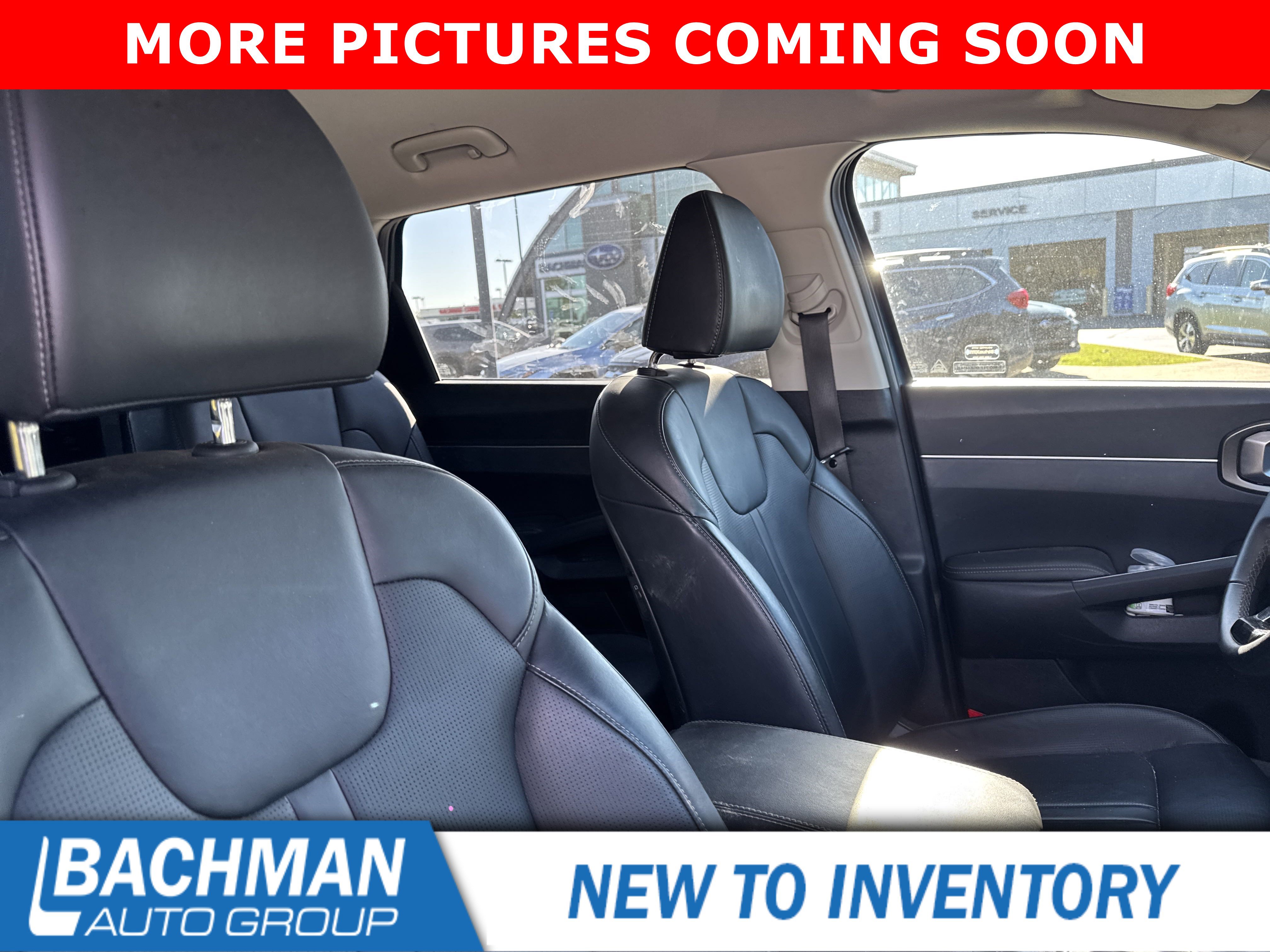 2025 Kia Sorento Hybrid EX photo 2