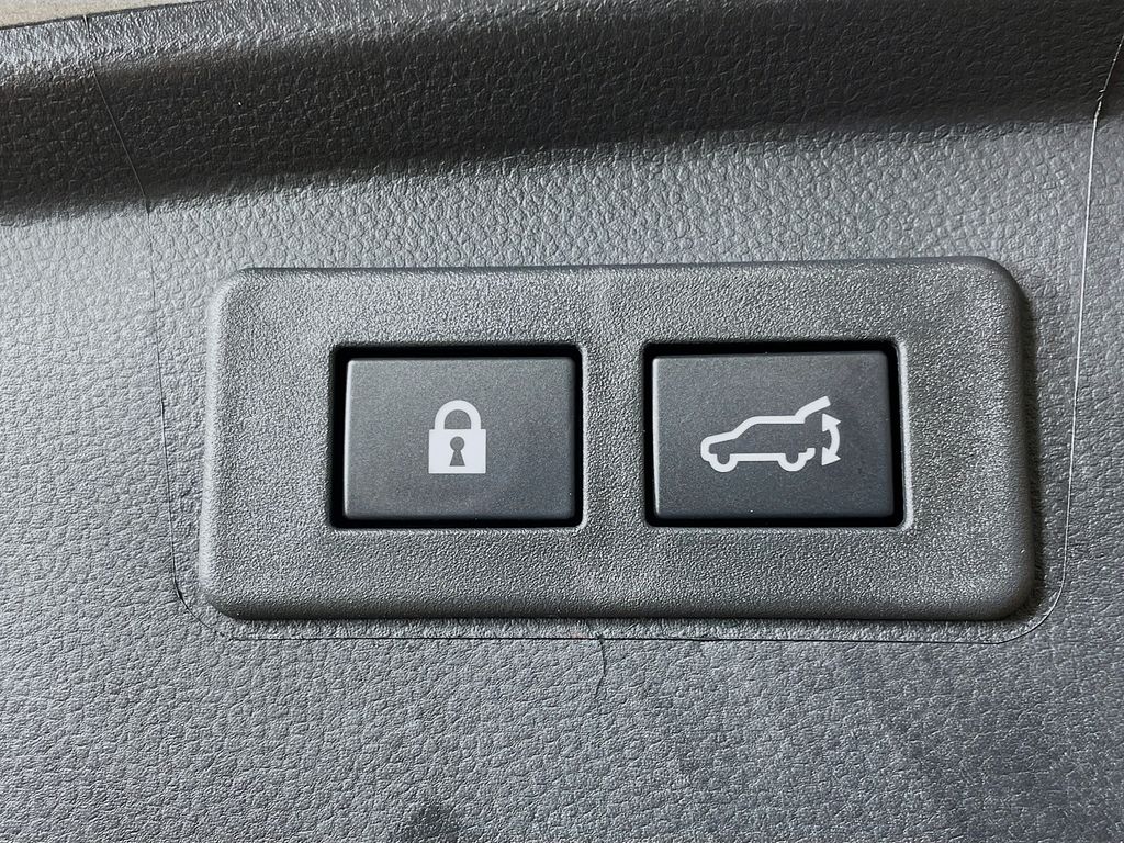 2025 Subaru Outback Premium photo 23