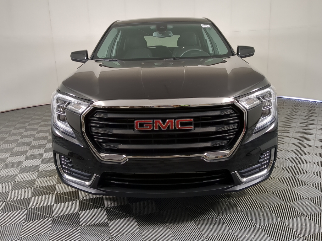 2024 Gmc Terrain SLE photo 2