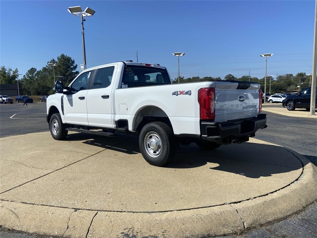 2026 Ford F-250 photo 4