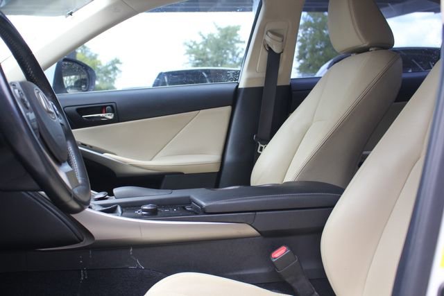 2014 Lexus IS 350 photo 6