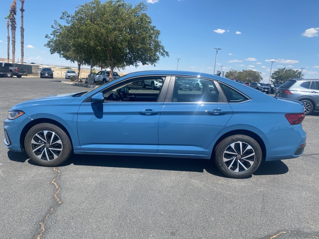 2025 Volkswagen Jetta 1.5T S photo 4