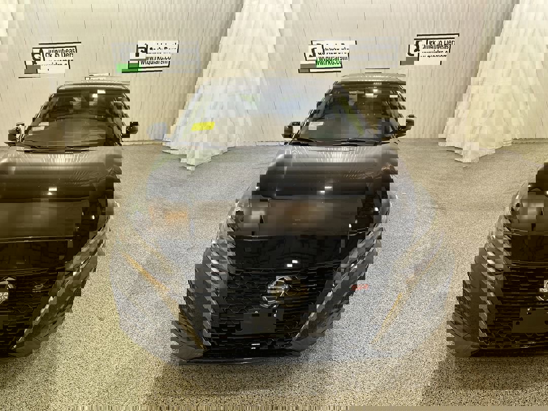 2025 Nissan Altima SR photo 2