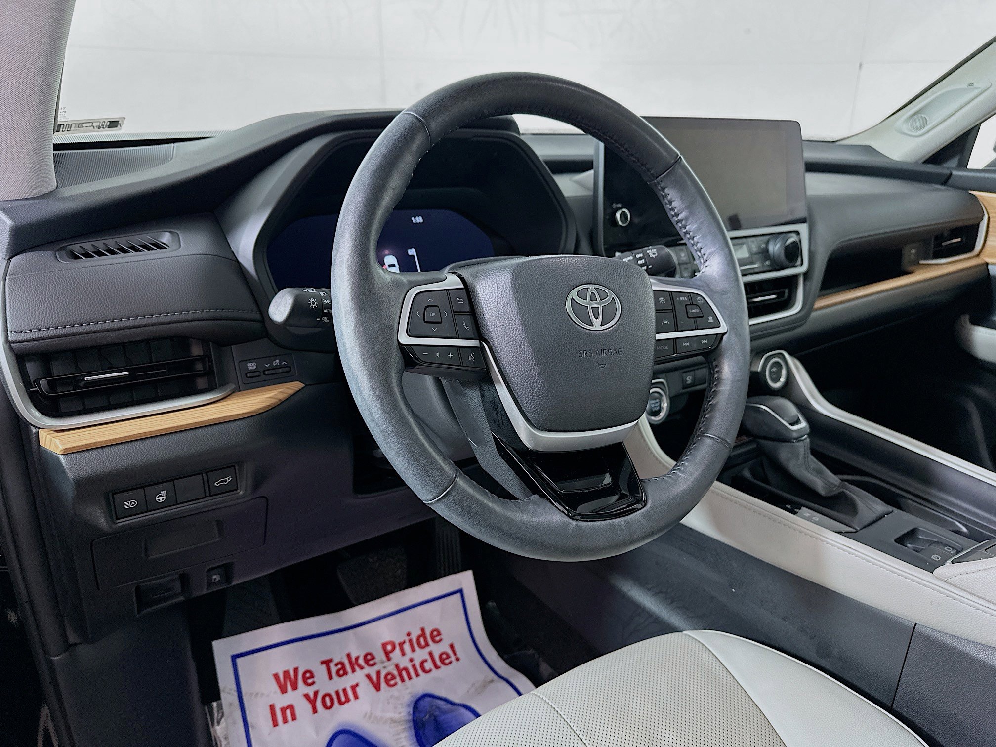 2024 Toyota Grand Highlander Platinum photo 8