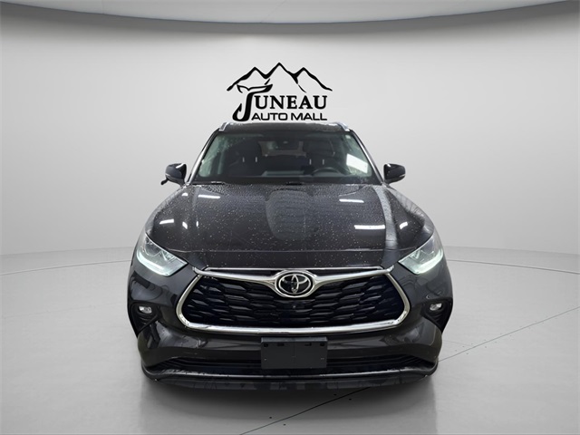 2022 Toyota Highlander Limited photo 3