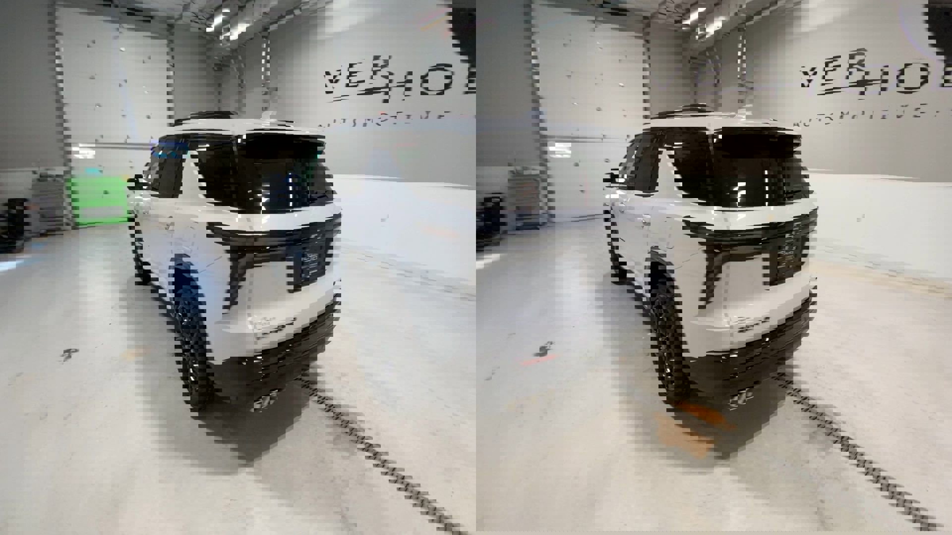 2026 Chevrolet Traverse RS photo 2