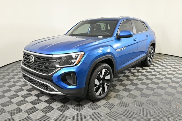 2025 Volkswagen Atlas Cross Sport SE Technology photo 2