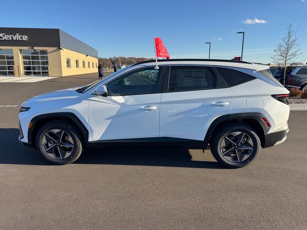 2026 Hyundai Tucson SEL Convenience photo 2