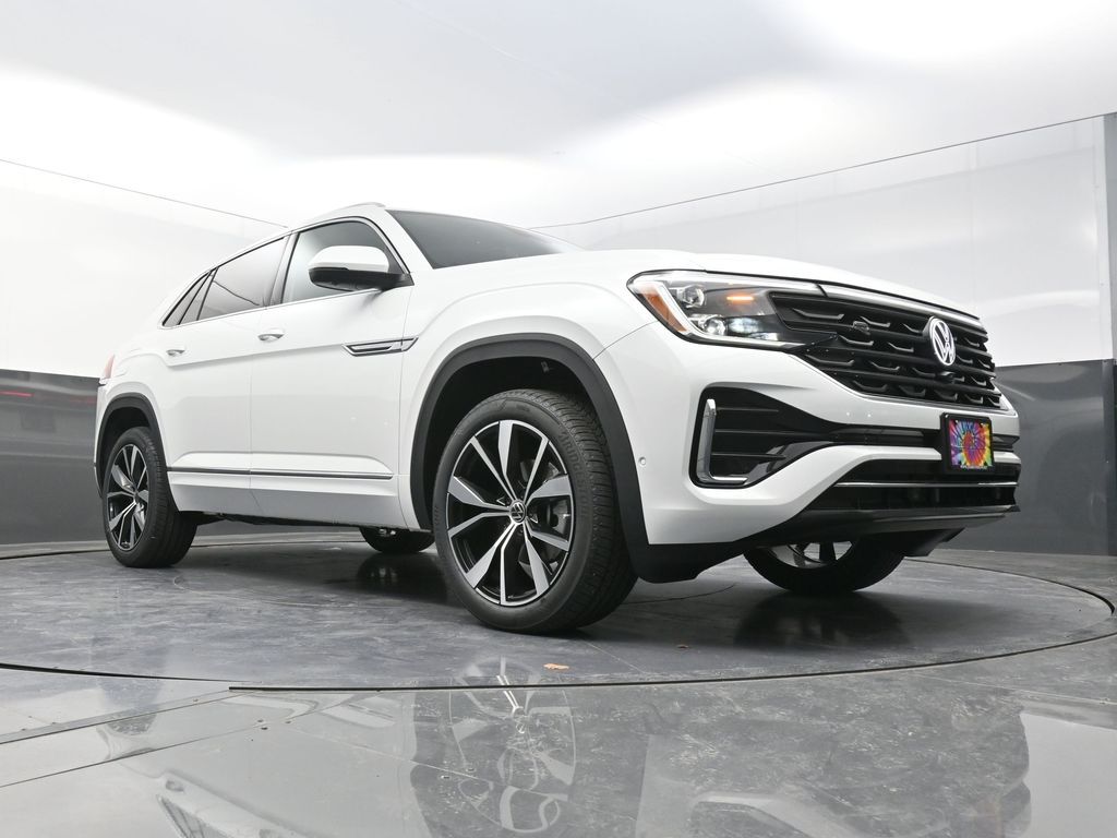 2025 Volkswagen Atlas Cross Sport SEL Premium R-Line photo 18