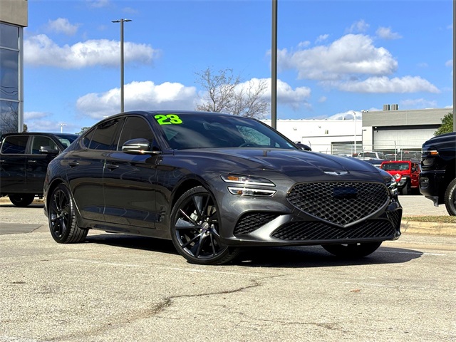 2023 GENESIS G70 Standard's photo