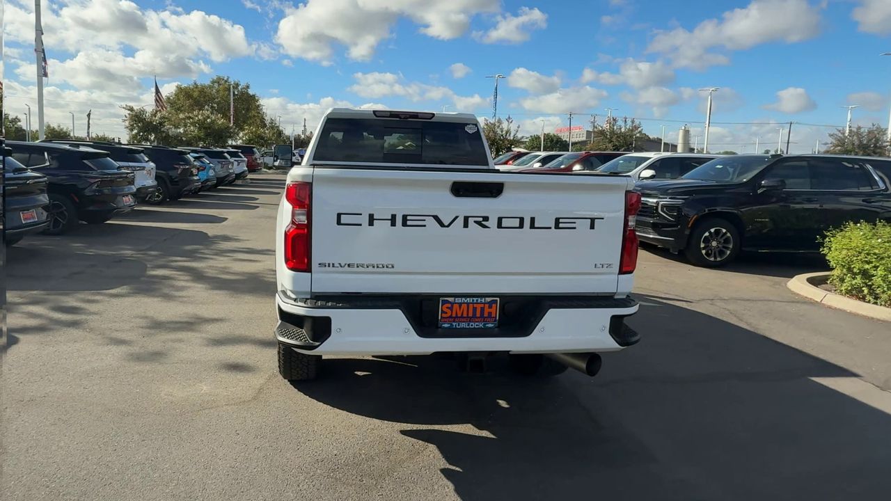 2023 Chevrolet Silverado 3500HD LTZ photo 30