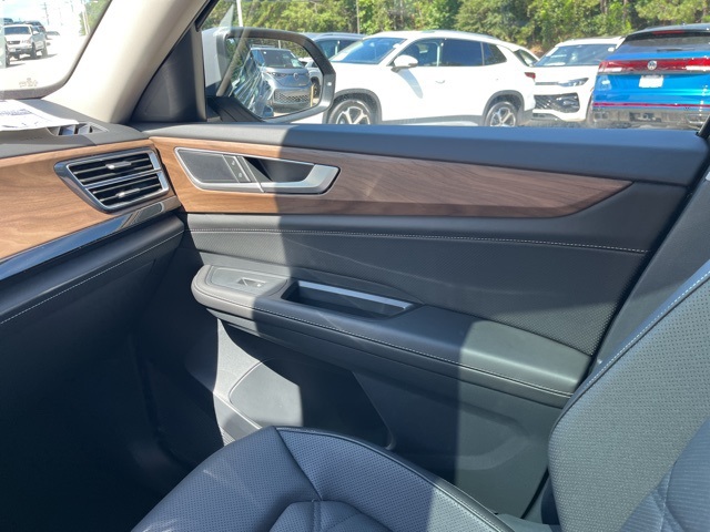 2026 Volkswagen Atlas SE Technology photo 23