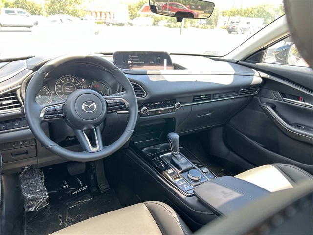 2025 Mazda CX-30 2.5 S Preferred photo 2