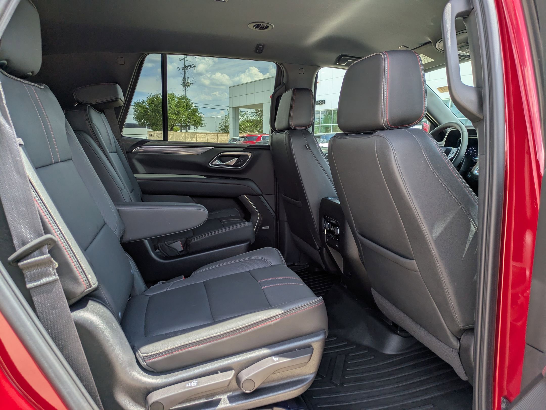 2023 Chevrolet Tahoe RST photo 25
