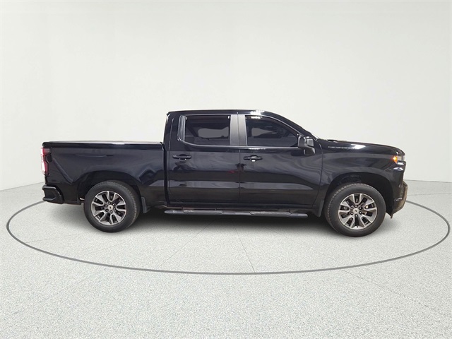 2021 Chevrolet Silverado 1500 RST photo 2