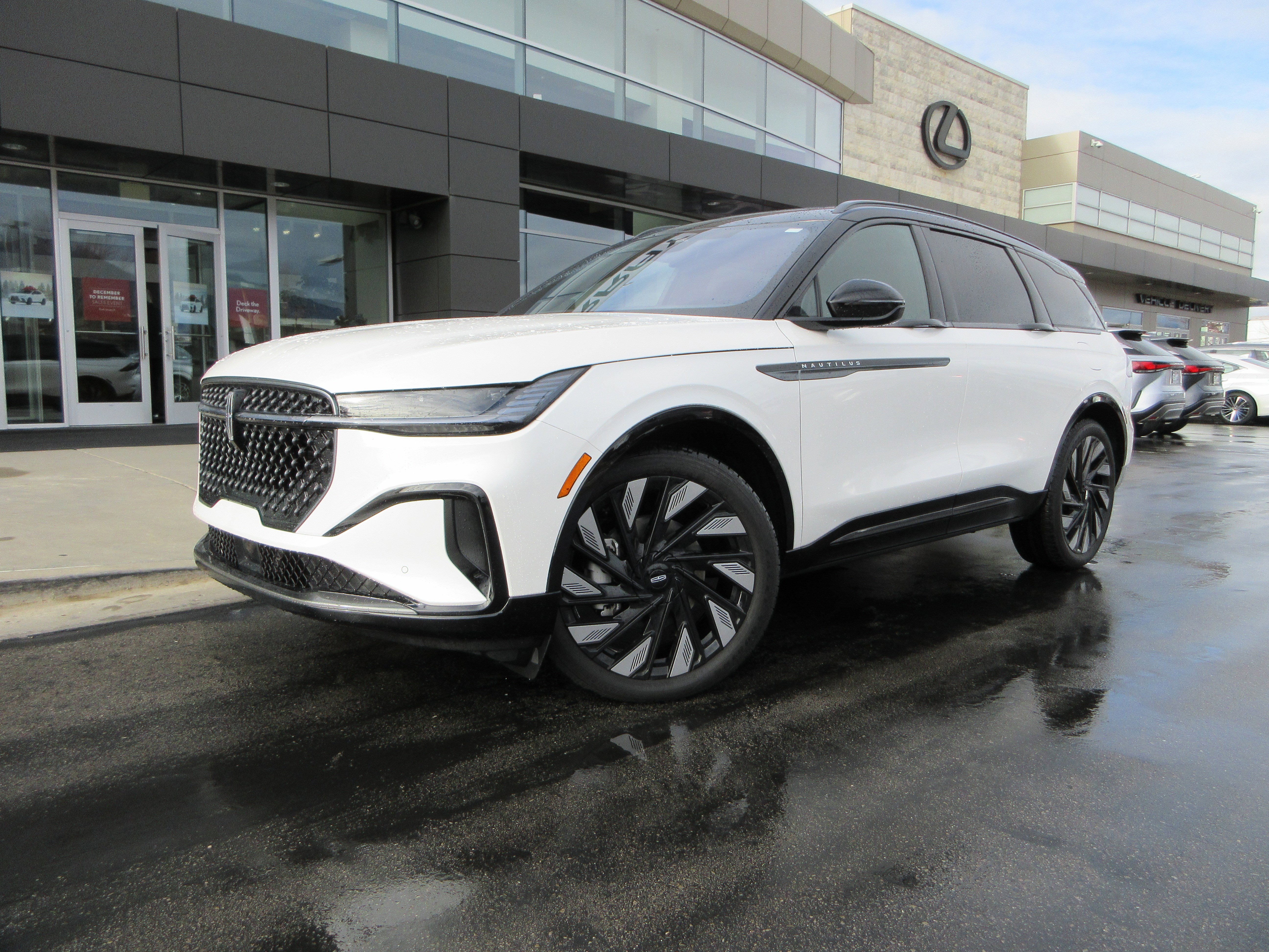 2025 Lincoln Nautilus Reserve's photo