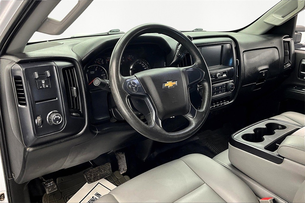 2022 Chevrolet Silverado 4500HD Work Truck photo 12