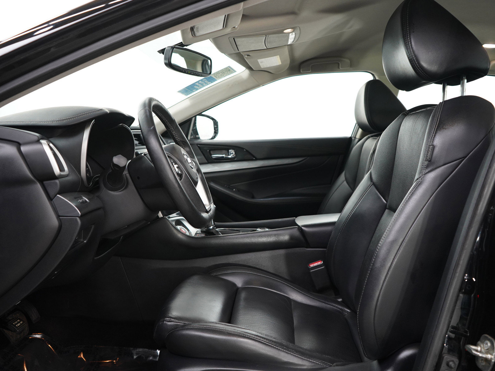 2017 Nissan Maxima SV photo 17
