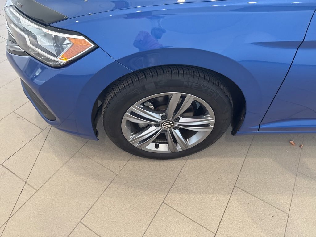 2024 Volkswagen Jetta 1.5T SE photo 9