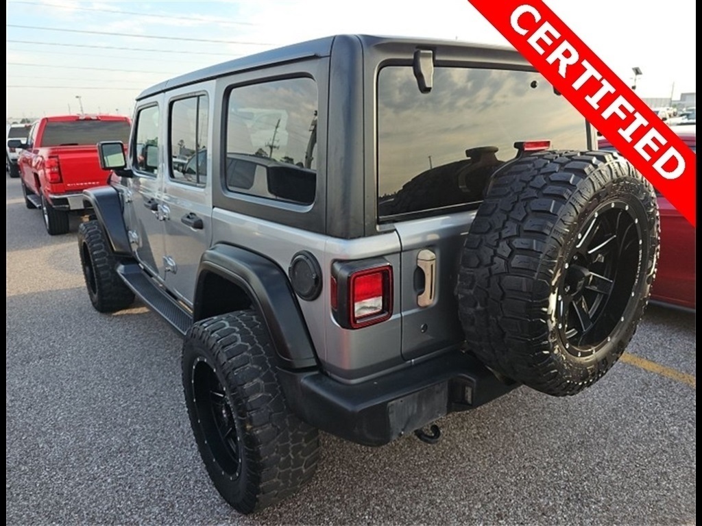 2020 Jeep Wrangler Unlimited Rubicon High Tide photo 2