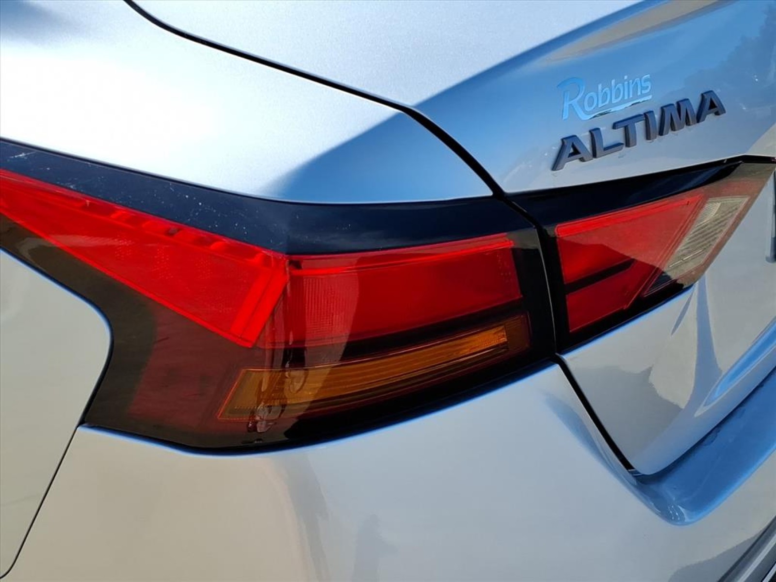 2024 Nissan Altima 2.5 SL Silver at Robbins Nissan