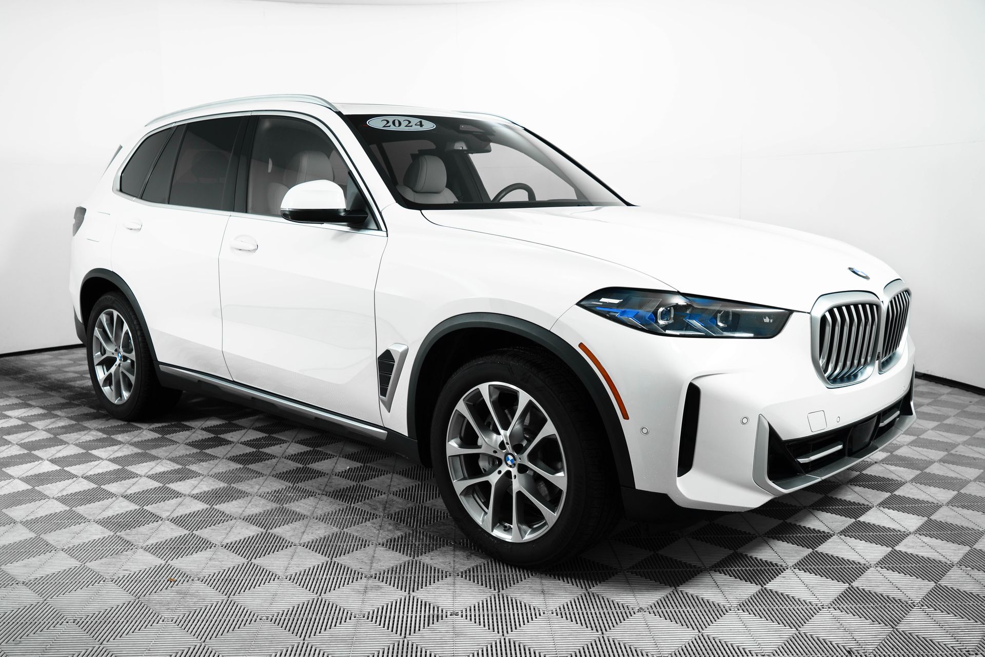2024 BMW X5 40i's photo