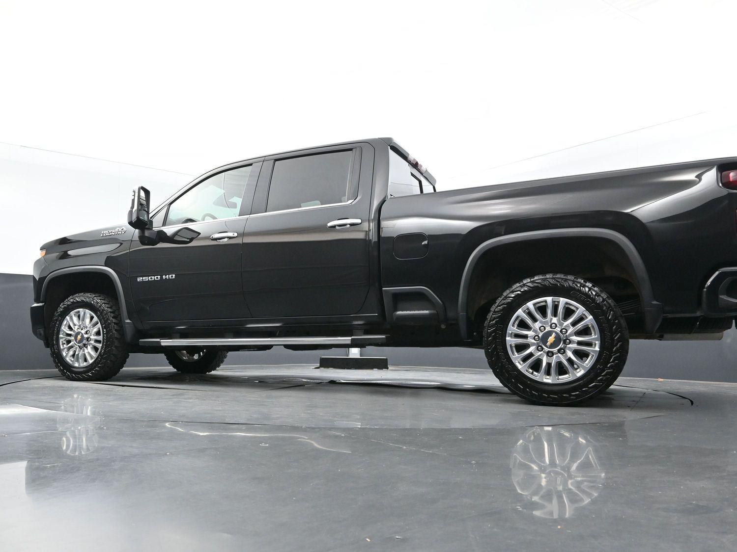2023 Chevrolet Silverado 2500HD High Country photo 47