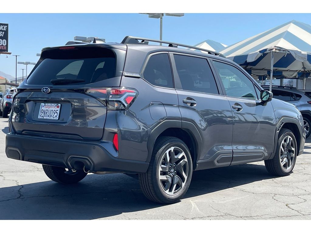 2025 Subaru Forester Limited photo 4