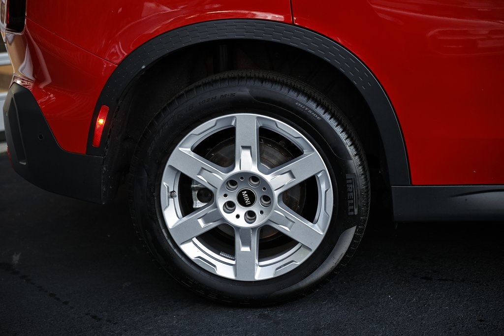 2025 Mini Cooper S Iconic photo 4