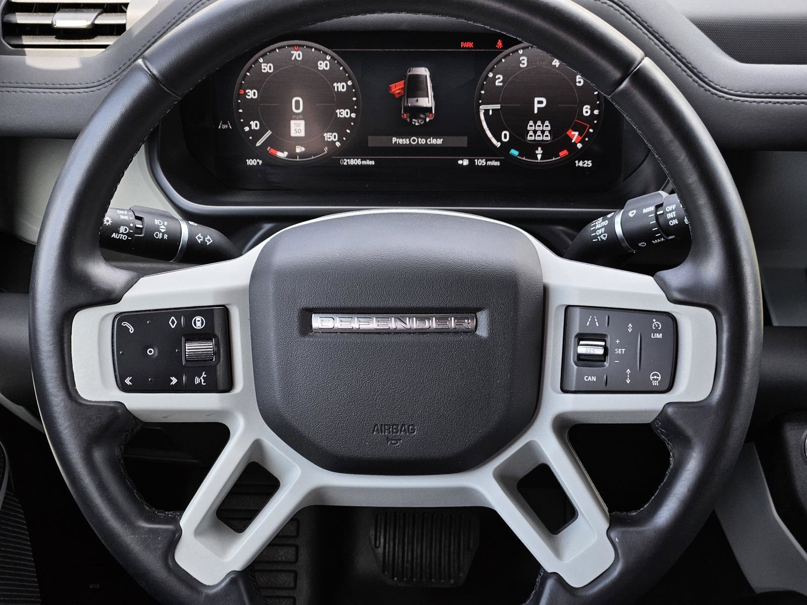 2024 Land Rover Defender X-Dynamic SE photo 35