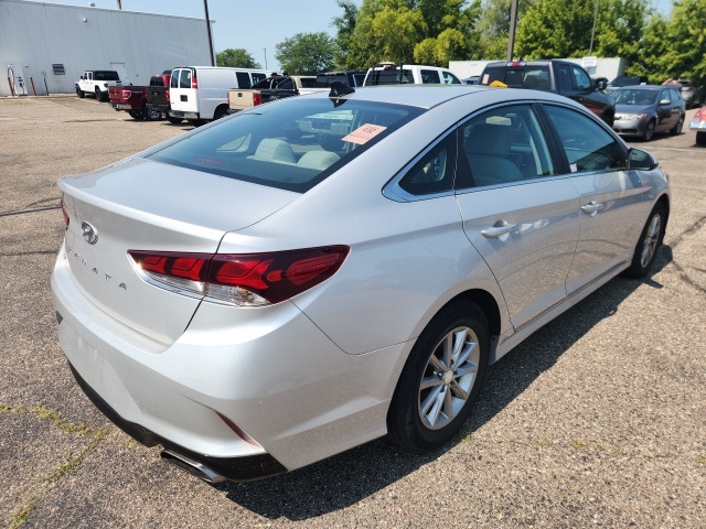Used 2018 Hyundai Sonata SE with VIN 5NPE24AF1JH598629 for sale in Northfield, Minnesota