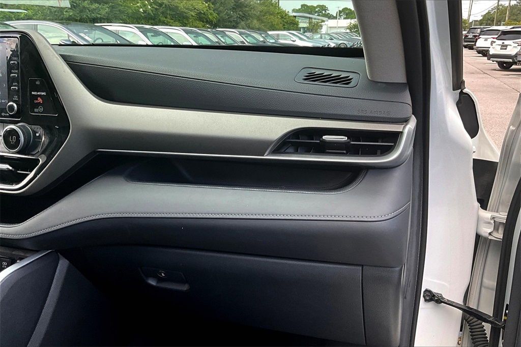 2020 Toyota Highlander XLE photo 23