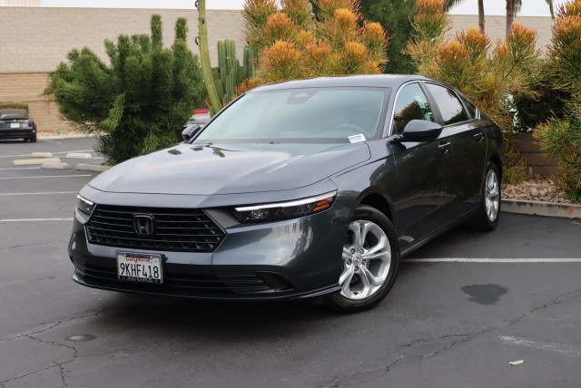 2024 Honda Accord LX's photo