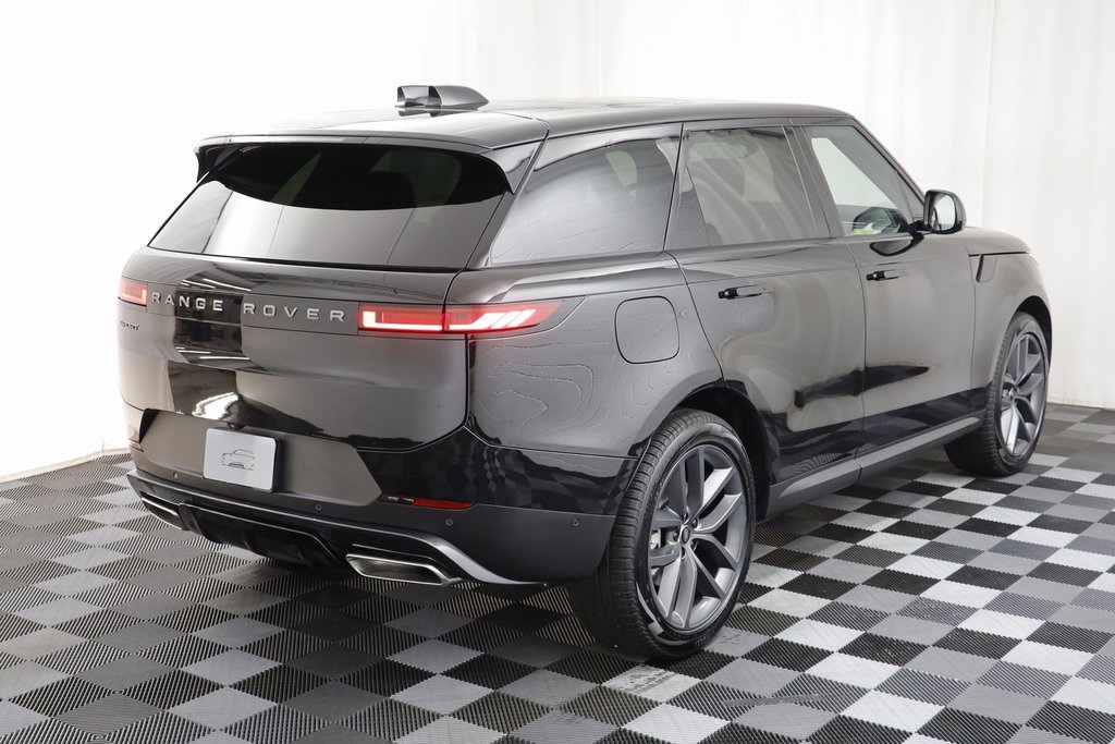 2025 Land Rover Range Rover Sport SE photo 16