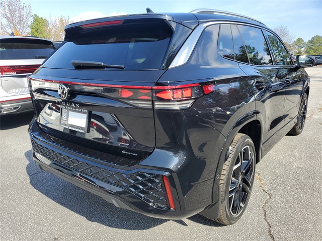 2026 Volkswagen Tiguan SEL R-Line photo 4