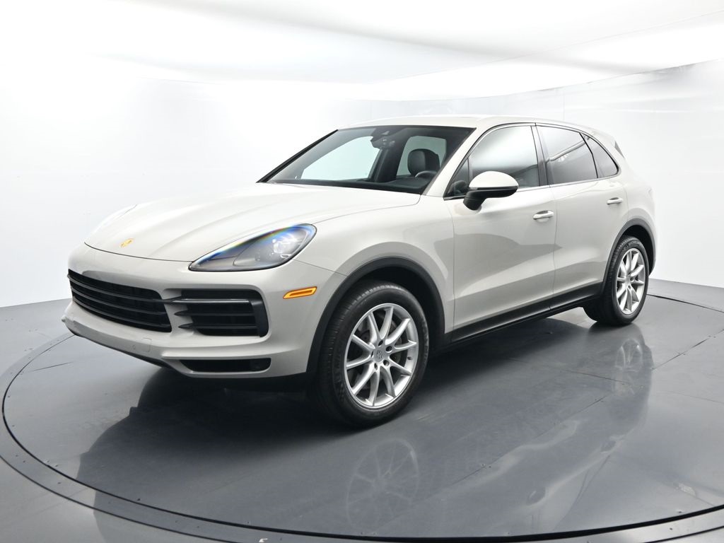 2021 Porsche Cayenne Base's photo