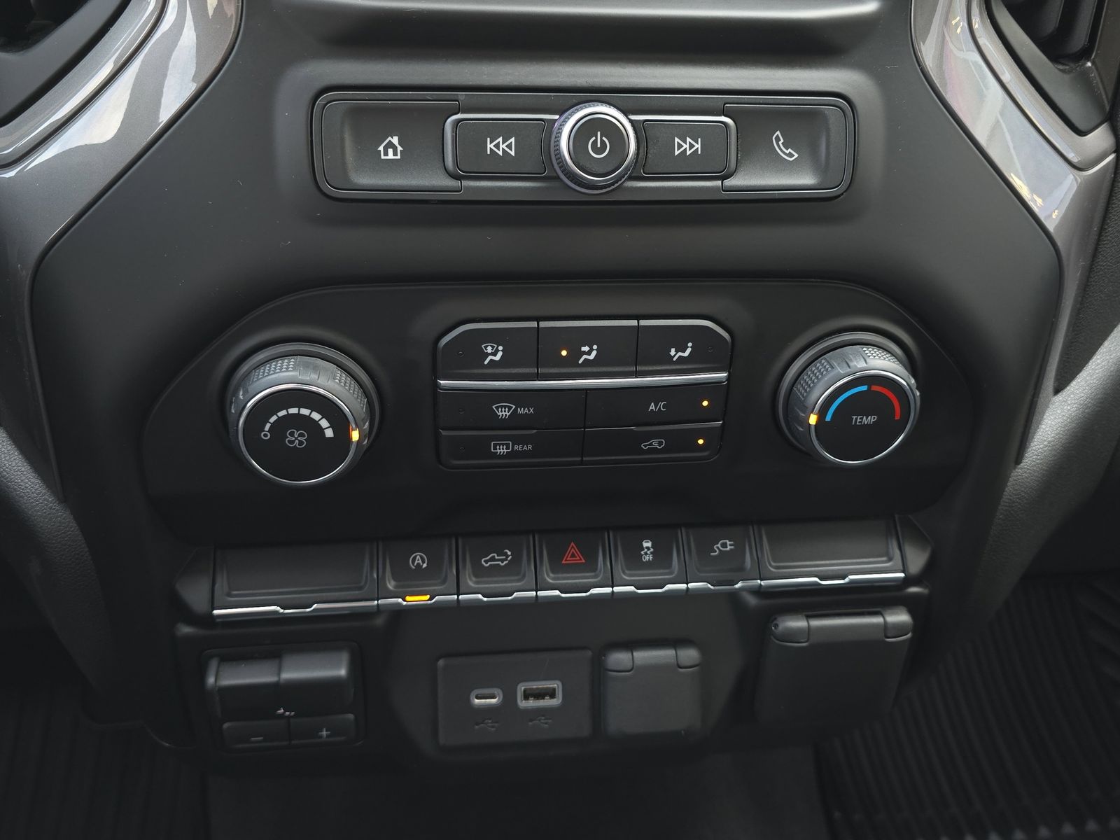 2021 Chevrolet Silverado 1500 Custom photo 21