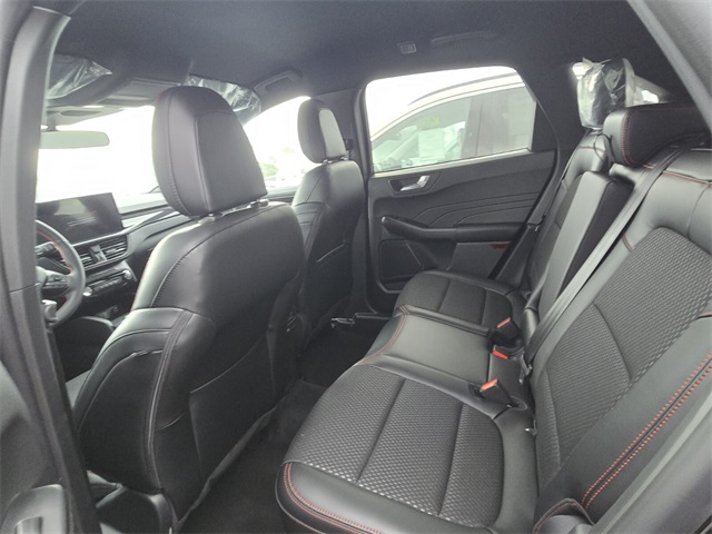 2025 Ford Escape ST-Line photo 8
