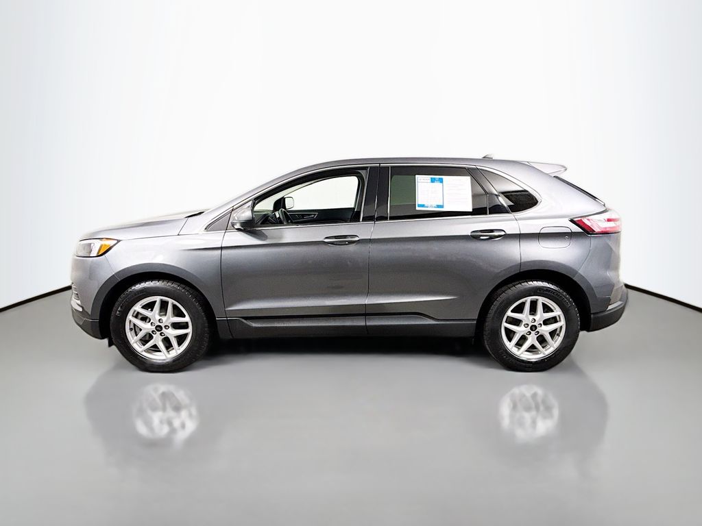 2024 Ford Edge SEL photo 4