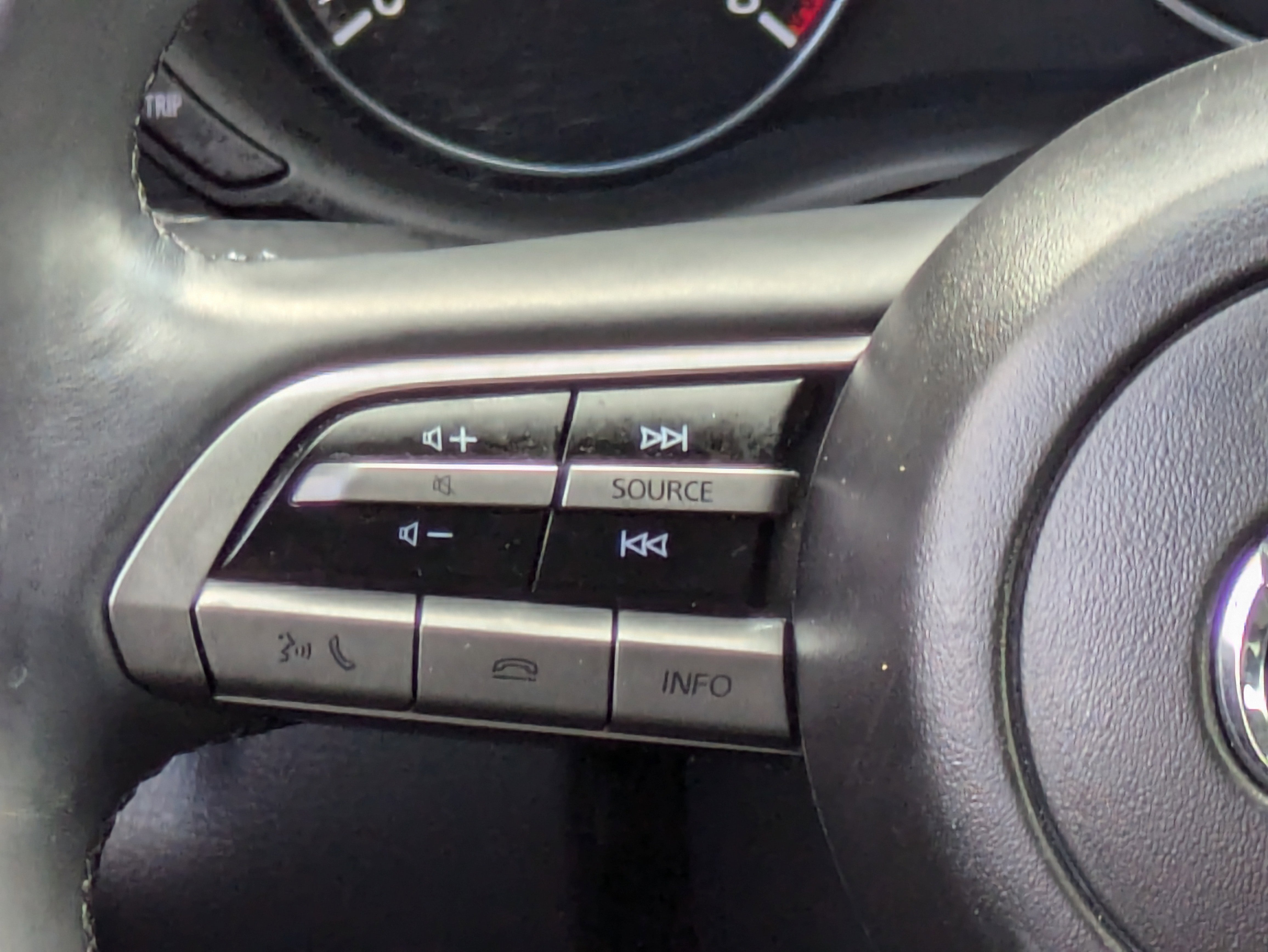 2022 Mazda CX-30 2.5 Select photo 2