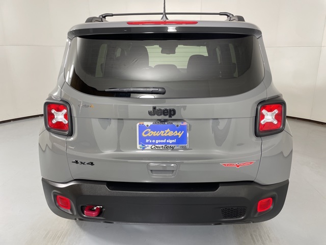 2023 Jeep Renegade Trailhawk photo 7