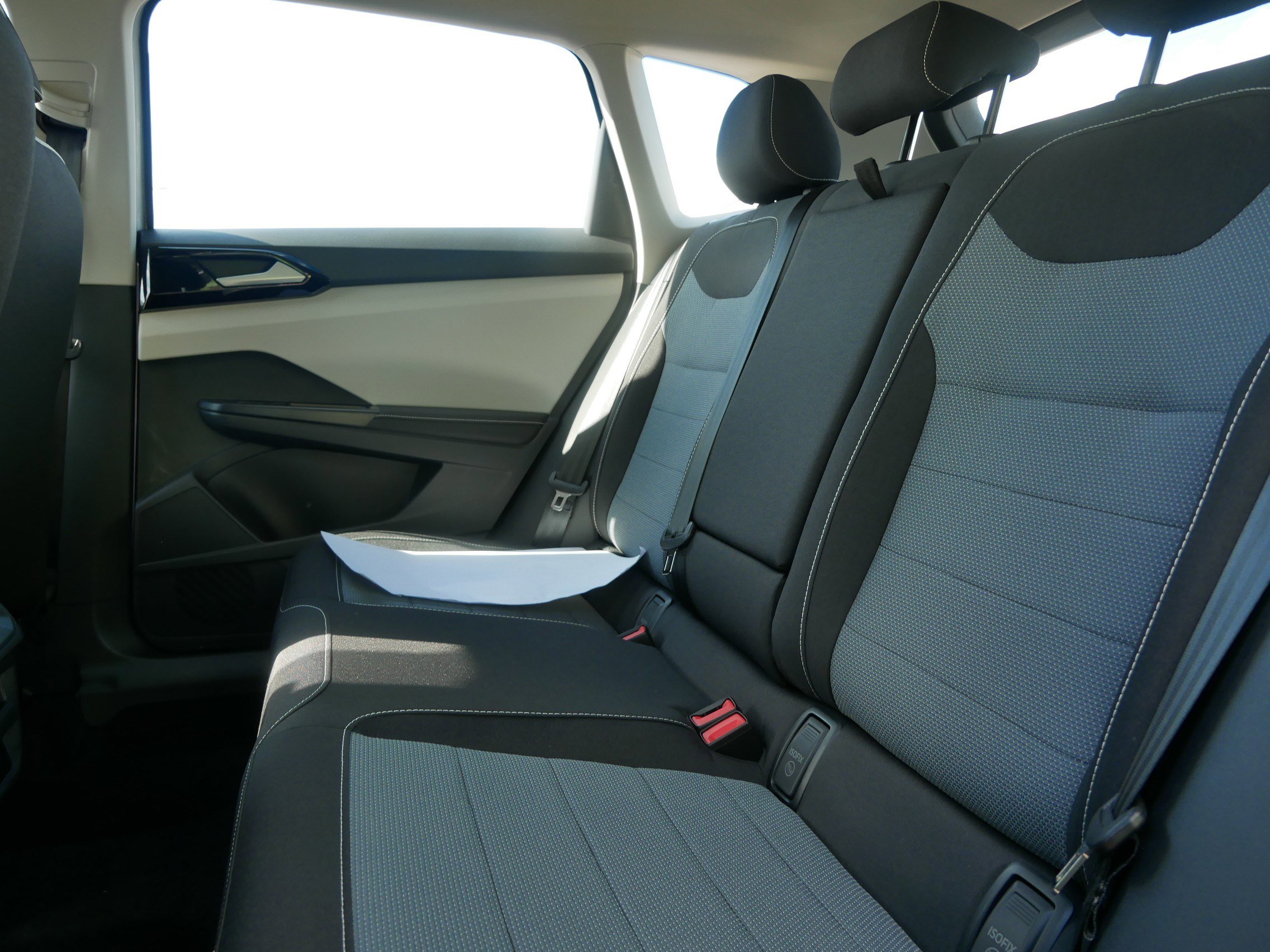 2025 Volkswagen Taos S photo 4